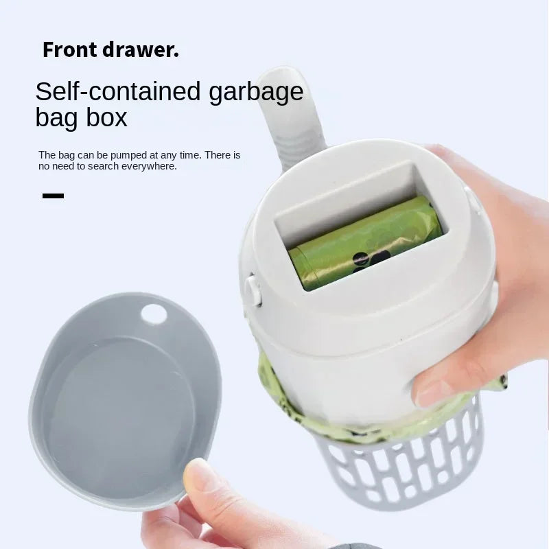 Sifting litter with the scoop