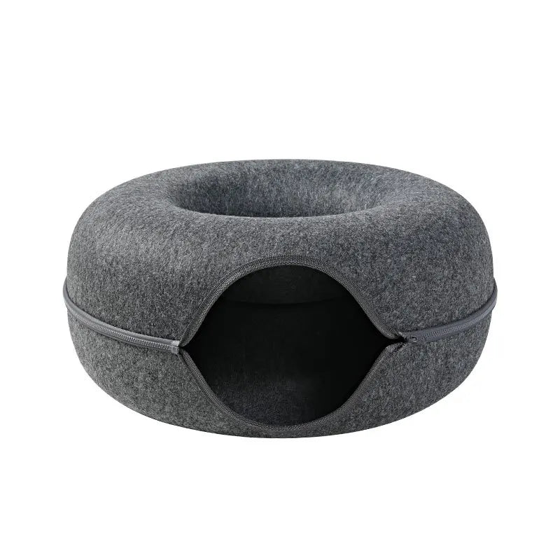 Felt cat cave details